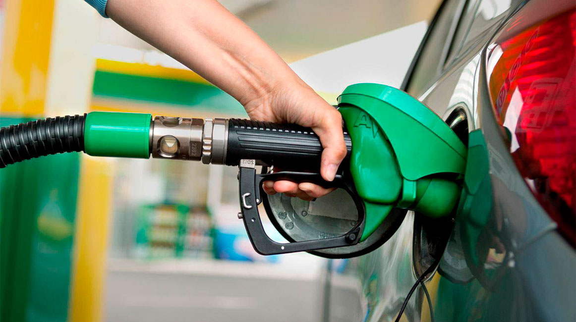 Заправка дизеля бензином: последствия ошибки и действия водителя
